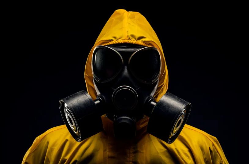 Ovo jelo je toliko ljuto da ga konobar donosi sa gas-maskom, a on ga je probao i jedva se oporavio VIDEO