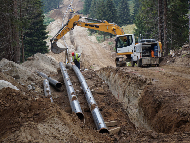 Elek zadovoljan izvođenjem radova: Izgradnja dvosmjernog gasovoda kroz četiri opštine ide po planu