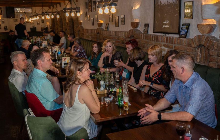 Ponovni susret nakon tri decenije: Generacija Gimnazije Banjaluka 1991–1995. slavila prijateljstvo koje ne blijedi