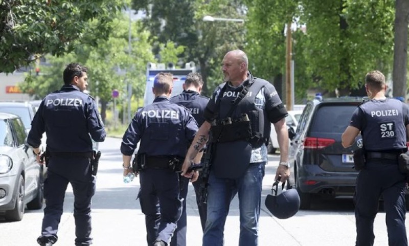 Vjeroučitelj opisao bliski susret sa masovnim ubicom: Pomislio sam “ovo se ne dešava”