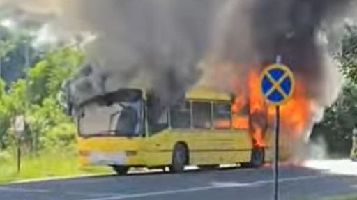 Dramatični prizori: U potpunosti izgorio GRAS-ov autobus VIDEO