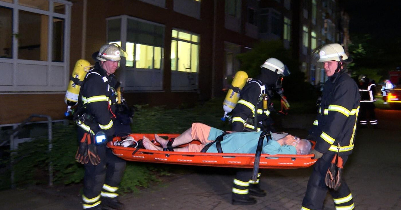 Detalji požara na gerijatrijskom odjeljenju: Pacijenti s prozora dozivali pomoć VIDEO