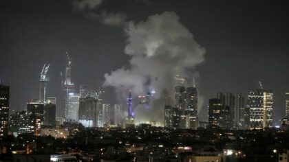 Oglasile se sirene: Iran pokrenuo novi talas raketnih napada na Izrael