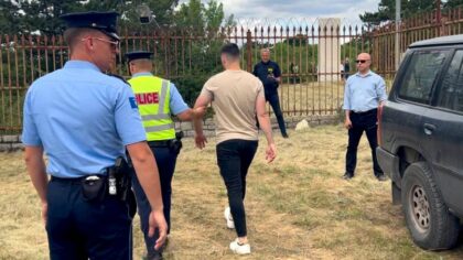 Više Srba privedeno na Gazimestanu: Policija intervenisala i prema 12-godišnjoj djevojčici