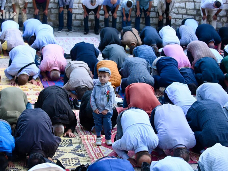 Jedan od najvažnijih islamskih praznika: Muslimani obilježavaju prvi dan Kurban-bajrama