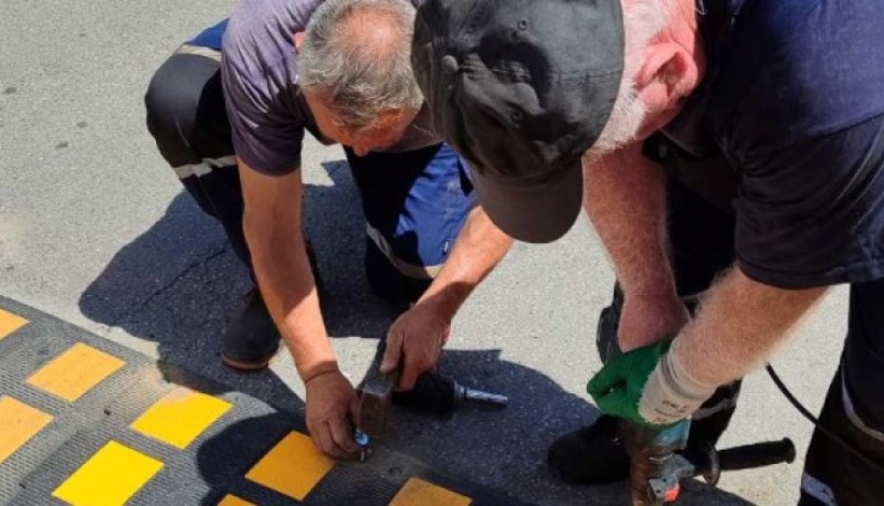 Sigurno preko ulice: U banjalučkom naselju Ada postavljeni “ležeći policajci”