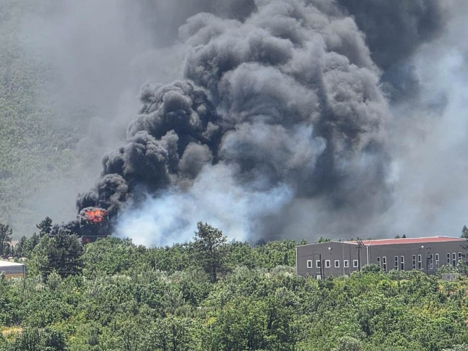 Požar ponovo bukti u Ljubuškom: Vatra zahvatila preko 100 hektara šume