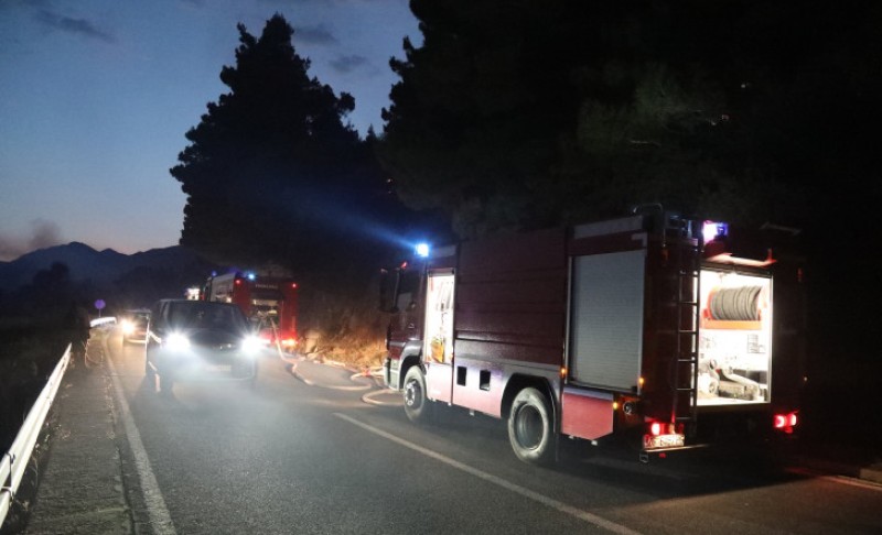 Vatrogascima pune ruke posla: Požari širom Makarske, sumnja se da su podmetnuti VIDEO