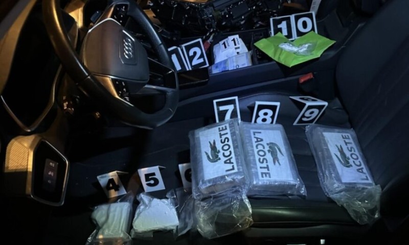 Švercovao 4,5 kilograma kokaina: Unuk bivšeg člana Predsjedništva BiH ostaje iza brave