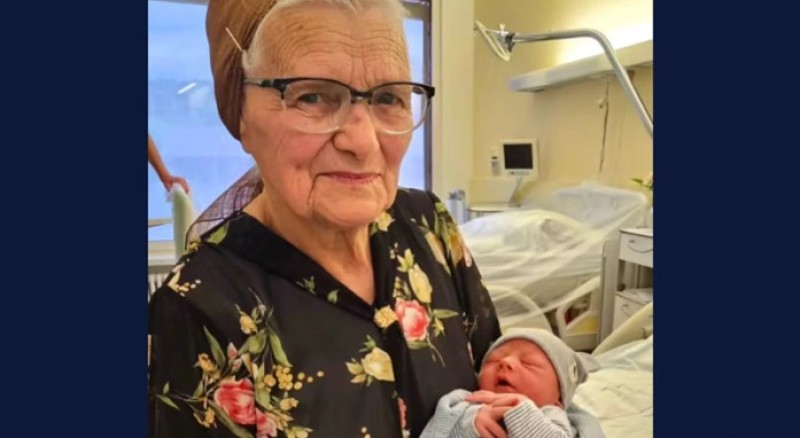 Četiri generacije pod jednim krovom: Baka Nina (86) dobila svoje 100. praunuče