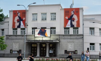“Fenomenalna manifestacija u Banjaluci”: Dodik pokrovitelj Teatar festa “Petar Kočić” VIDEO