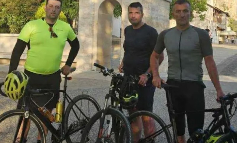 Vrlo zahtjevan podvig trojice prijatelja: Od Banjaluke do Ostroga biciklima stigli za tri dana