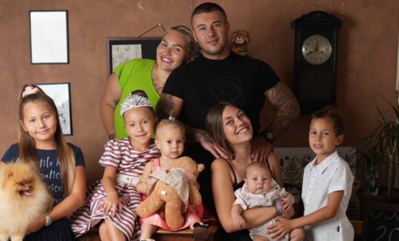 Primjer humanosti! Porodica iz Banjaluke sa šestoro djece i ove godine domaćin mališanima sa Kosmeta