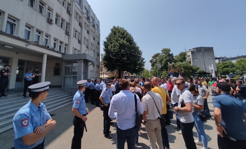 Čeka se odluka o pritvoru! Novinarima zabranjeno da prisustvuju ročištu Milanu Miličeviću