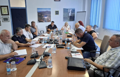 Vanredna sjednica u Trebinju: Sindikat odbio prijedlog ERS o povećanju plate od tri odsto