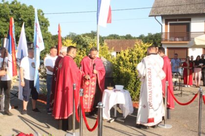 U Skugriću obilježene 33 godine od susreta boraca u proboju Koridora