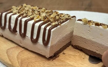 Sladoled torta sa keksom za koju se traži parče više