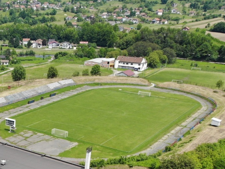 Problem riješen: Skupština Grada Teslić “seli” se na stadion!