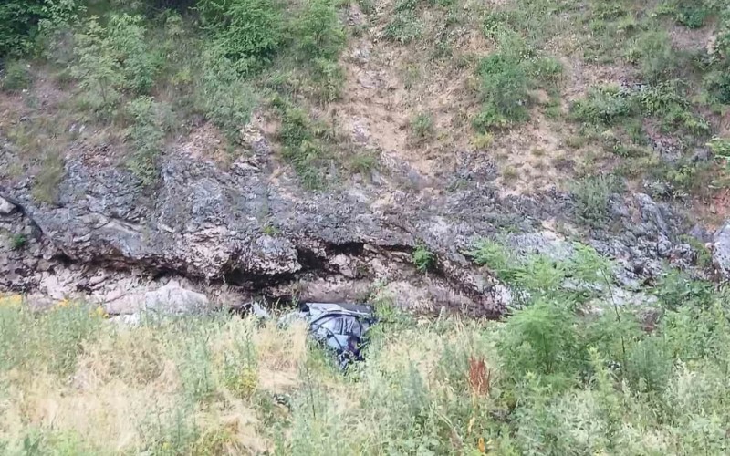 Dvije osobe teško povrijeđene: Oglasila se policija o nesreći u kojoj su poginuli majka i beba