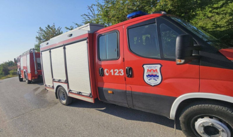 Požar nedaleko od Banjaluke: Izgorjela štala, stradala jedna životinja FOTO