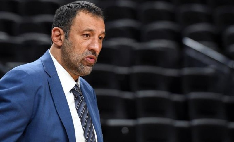 Vlade Divac hitno operisan: Poznato kakvo je trenuto stanje legendarnog košarkaša