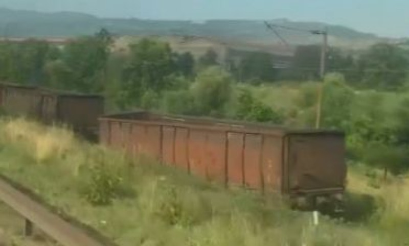 Voz izletio sa šina u ovom dijelu BiH: Započeta istraga o uzrocima ove nesreće