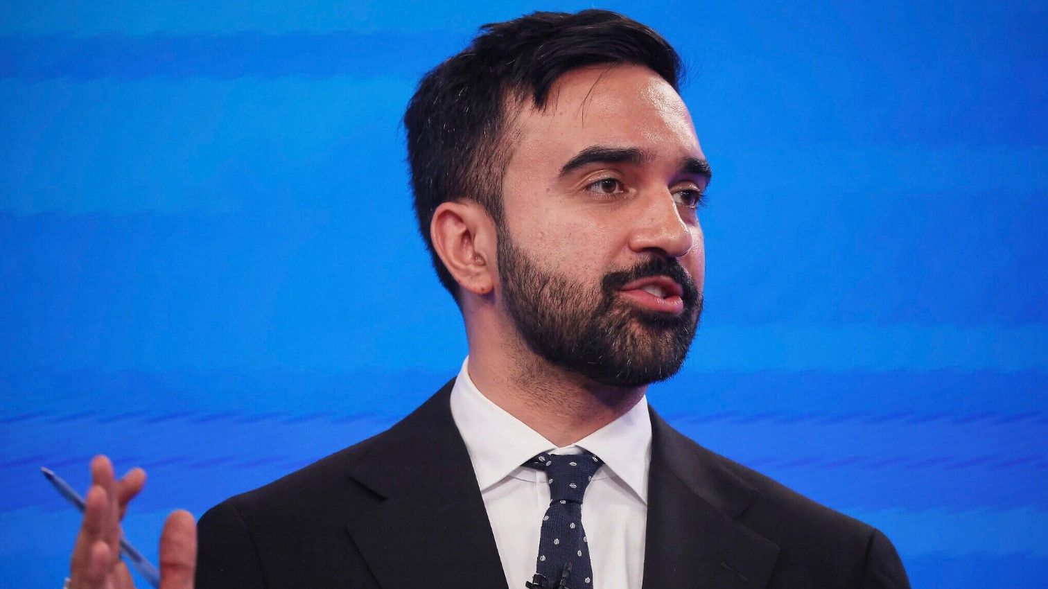 Veliko iznenađenje na predizborima u Njujorku: Vodi mladi musliman