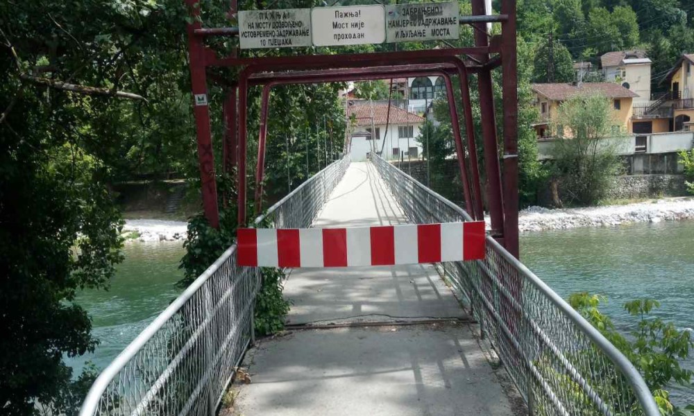 Do uklanjanja oštećenja: Zatvoren most u Banjaluci