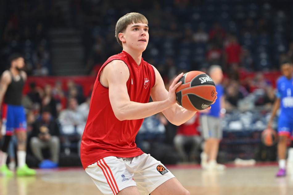 Zvanično: Andrej Kostić napustio Crvenu zvezdu