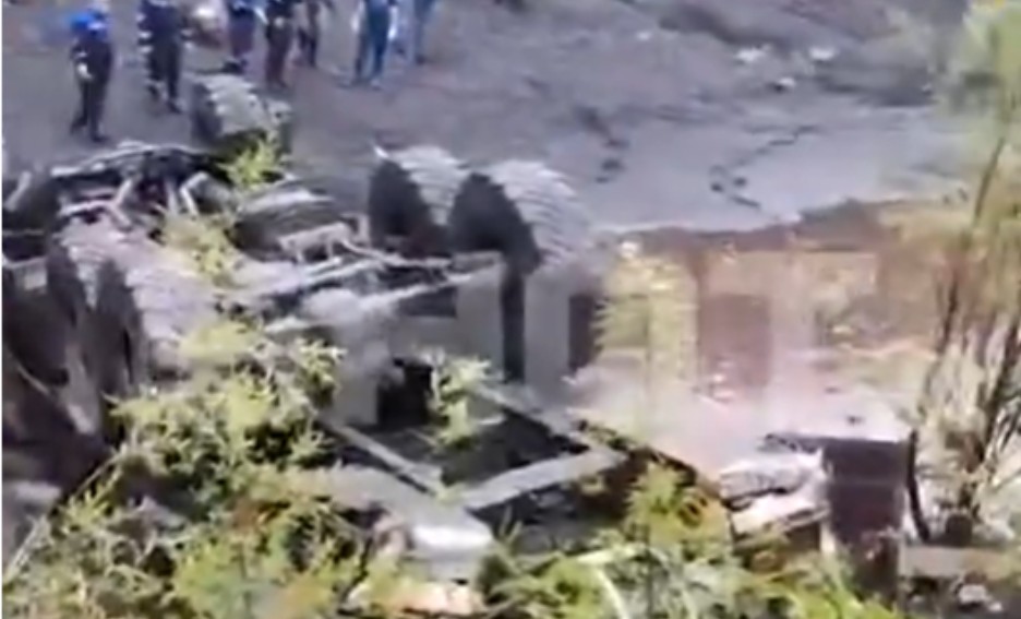 Stravične scene: Autobus pao sa litice, najmanje 14 mrtvih FOTO/VIDEO