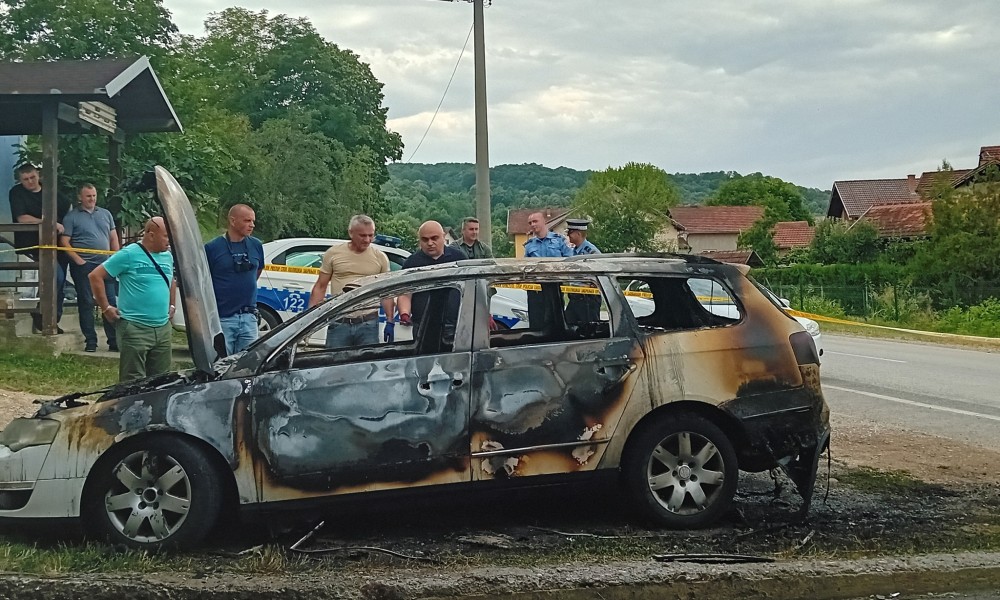 Novo saznanje: Uhapšeni u današnjoj akciji MUP-a dovedeni u vezi sa paljenjem automobila poslanika?