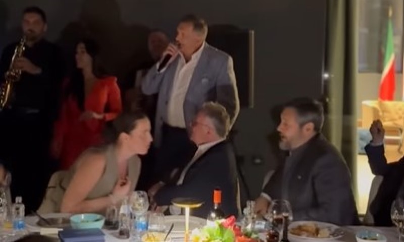 Sve za goste iz Tatarstana: Dodik na slavlju zapjevao rusku pjesmu VIDEO