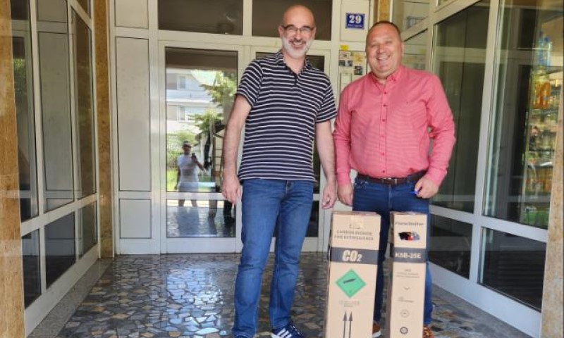 Završena prva podjela: Grad podijelio protivpožarne aparate registrovanim ZEV-ovima