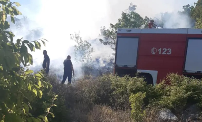 Još uvijek gori: Požari koji haraju Trebinjem napravili ogromnu štetu