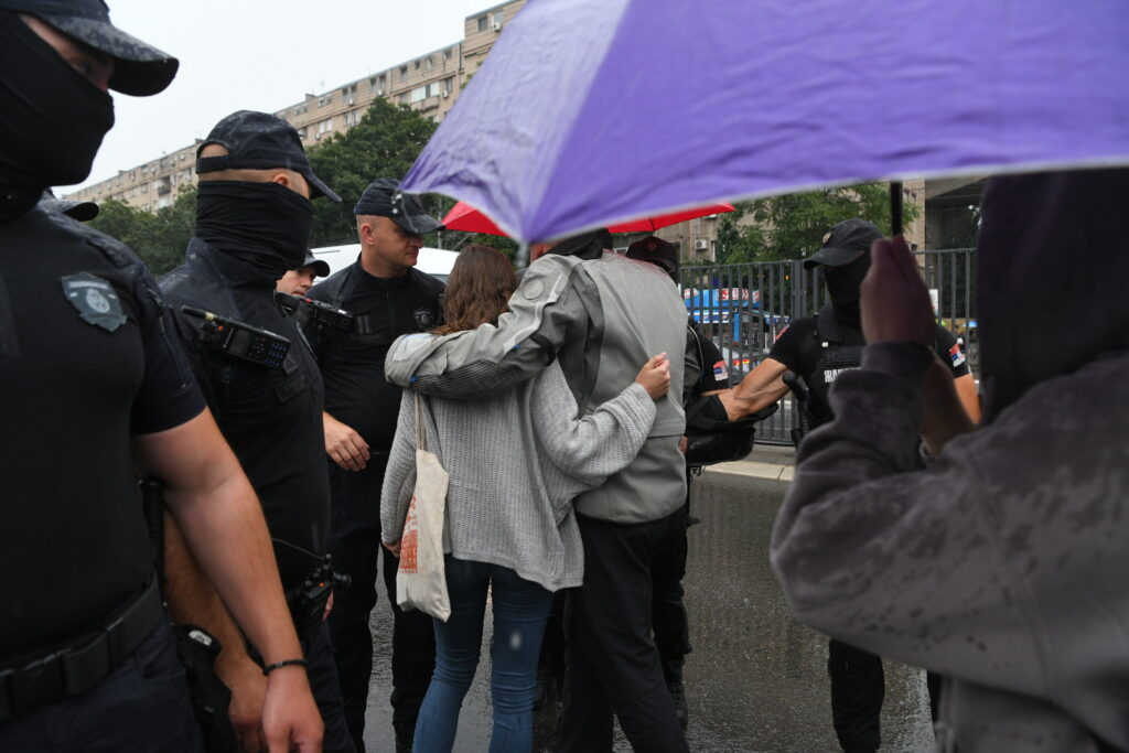 Tri osobe privedene: Žandarmerija spriječila blokadu Beogradskog sajma