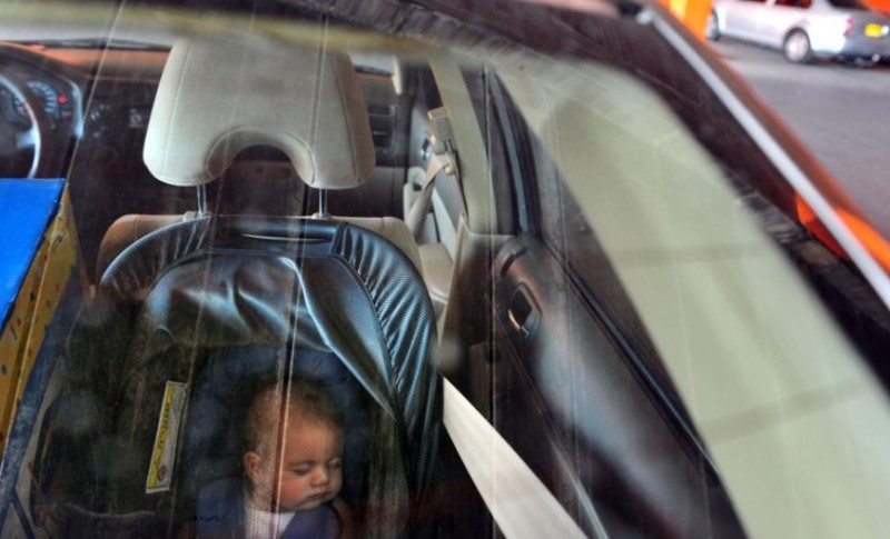 Majka ostavila djecu u autu na 38°C i otišla u spa centar: Beba umrla od toplotnog udara