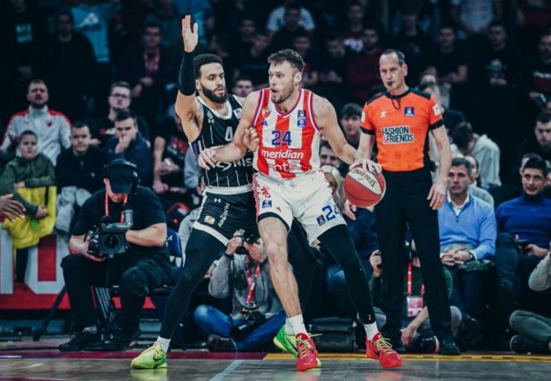 Zvezda potvrdila rastanak sa krilnim centrom: “Hvala i srećno, Majk