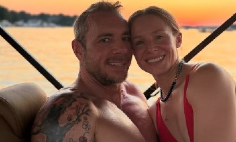 Šok potez glumca: Gledao suprugu kako se ljubi s drugim, pa objavio njenu golu sliku