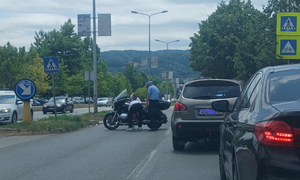 Već formirana kolona automobila: Oprez, saobraćajka kod Delte!