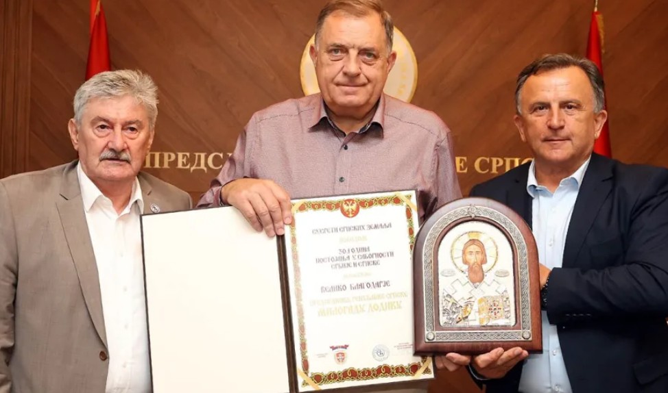 Dodiku najviše specijalno priznanje od Udruženja “Dobrica Erić”: Nastavljamo sa podrškom FOTO