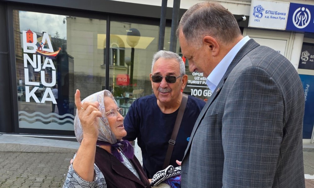 Dodik prošetao Banjalukom: “Svako rukovanje, svaki razgovor i svaki osmijeh imaju za mene zvaničnu vrijednost” FOTO