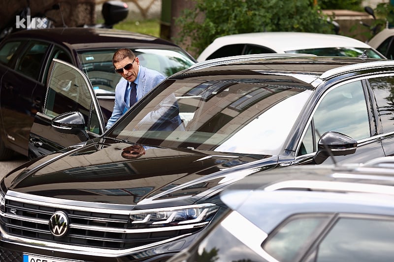 Ispitan direktor OBA-e: Džuvo negirao da je vozio Dodika, prećutao pitanje da li je bio u autu