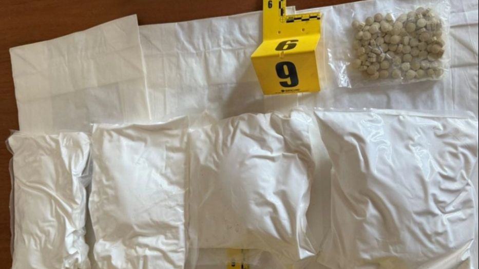 Pretres u Gračanici: Pronađeno pet kilograma droge, uhapšen jedan muškarac