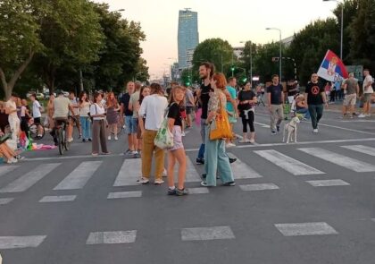 Greta Tunberg na protestu u Beogradu VIDEO
