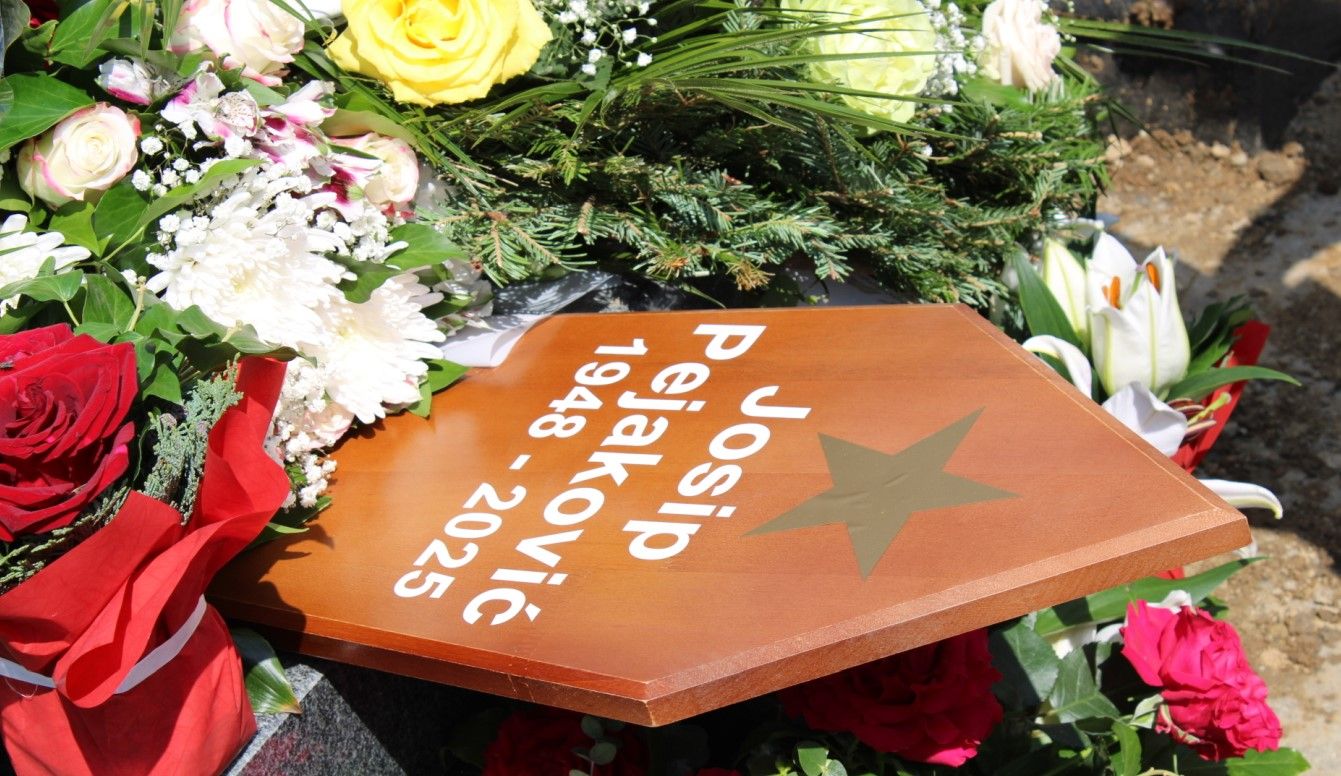 Na sahrani mnogo poznatih ljudi: Josip Pejaković ispraćen na vječni počinak