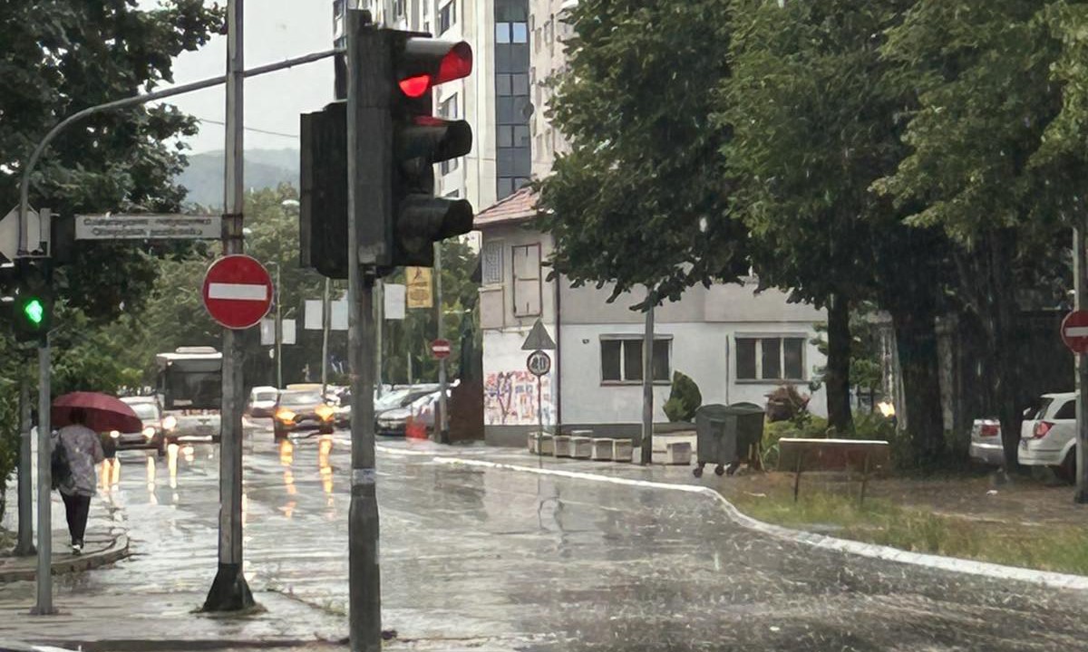 Nagli pad temperature u naredna dva dana: Upozorenje na olujno nevrijeme