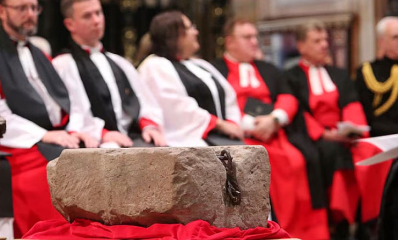 Uhapšen i optužen: Čovjek pokušao da ukrade kraljevski Kamen sudbine težak 150 kilograma