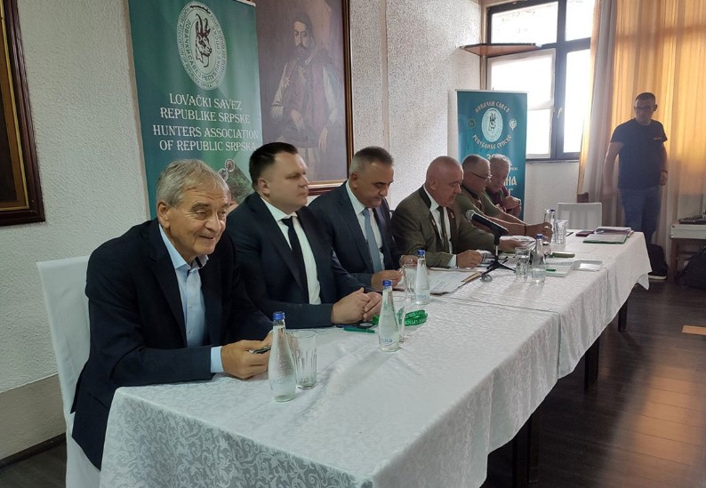 Sjednica Skupštine Lovačkog saveza! Minić: Udruženja dobro gazduju, odstrel divljači nije prioritet