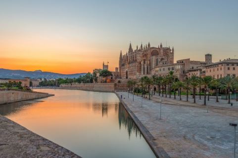 Nijemci šokirani: U popularnoj destinaciji osvanuli poprilično uvredljivi grafiti