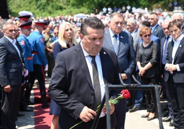 Stevandić u Bratuncu: Vječni pomen za srpske žrtve srednjeg Podrinja i Birča